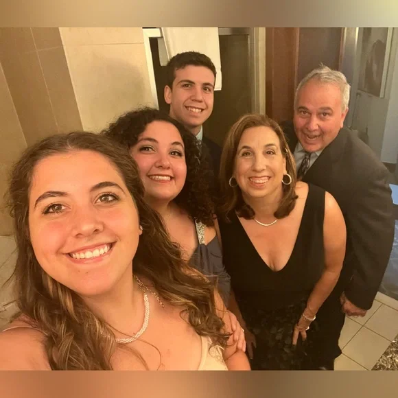 - LIVE SHOW NOTIFICATION - Picture 10 of 17